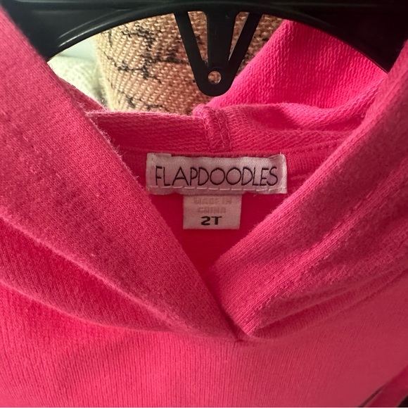 🆕 Flapadoodle hoodie with Iridescent Star Pocket Purse. Sizes 2. Adorable. 💝 - Picture 4 of 12